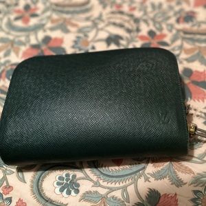 AUTHENTIC Louis Vuitton Hunter Green Clutch